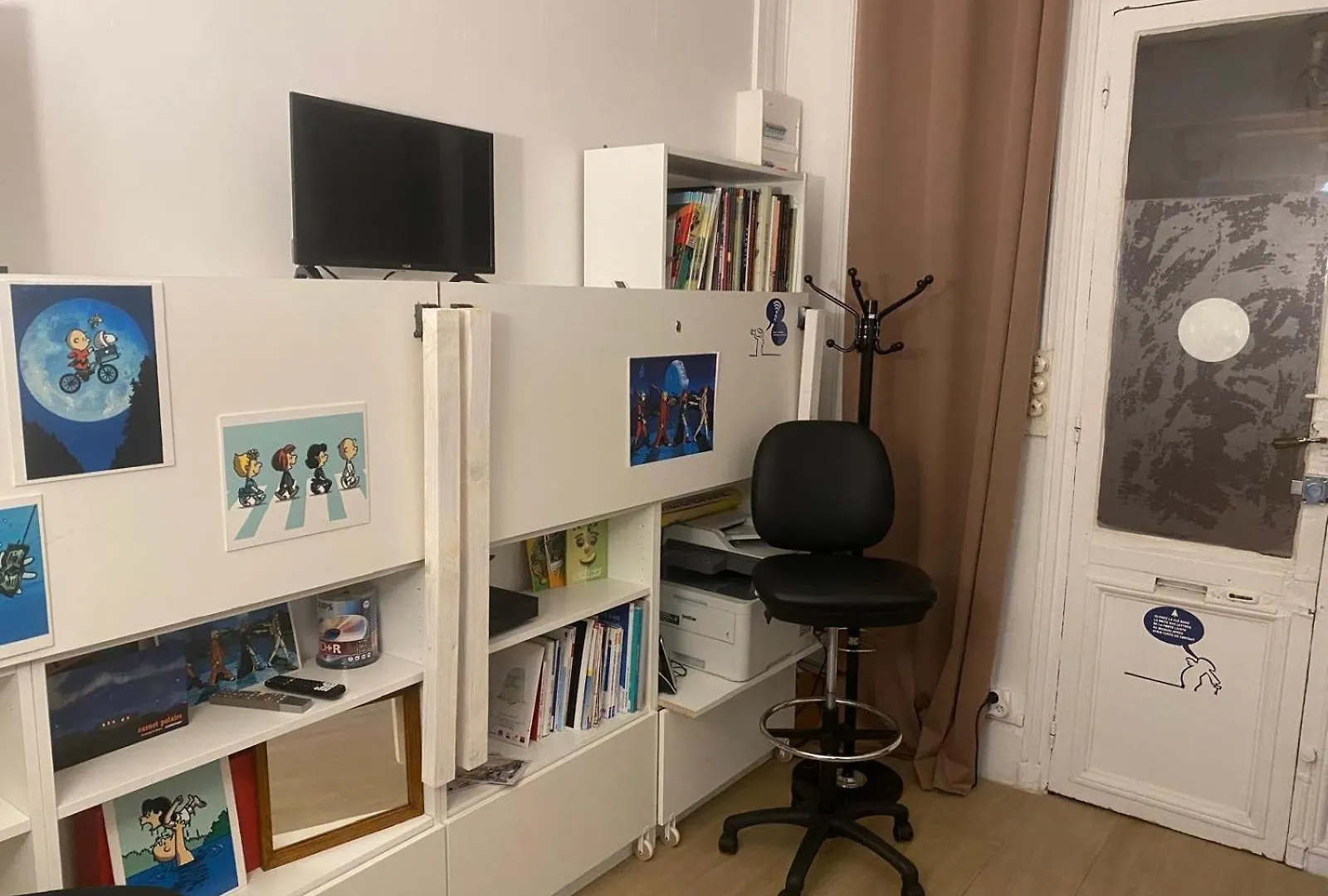פריז Loge, Studio Facing Gare Du Nord צרפת